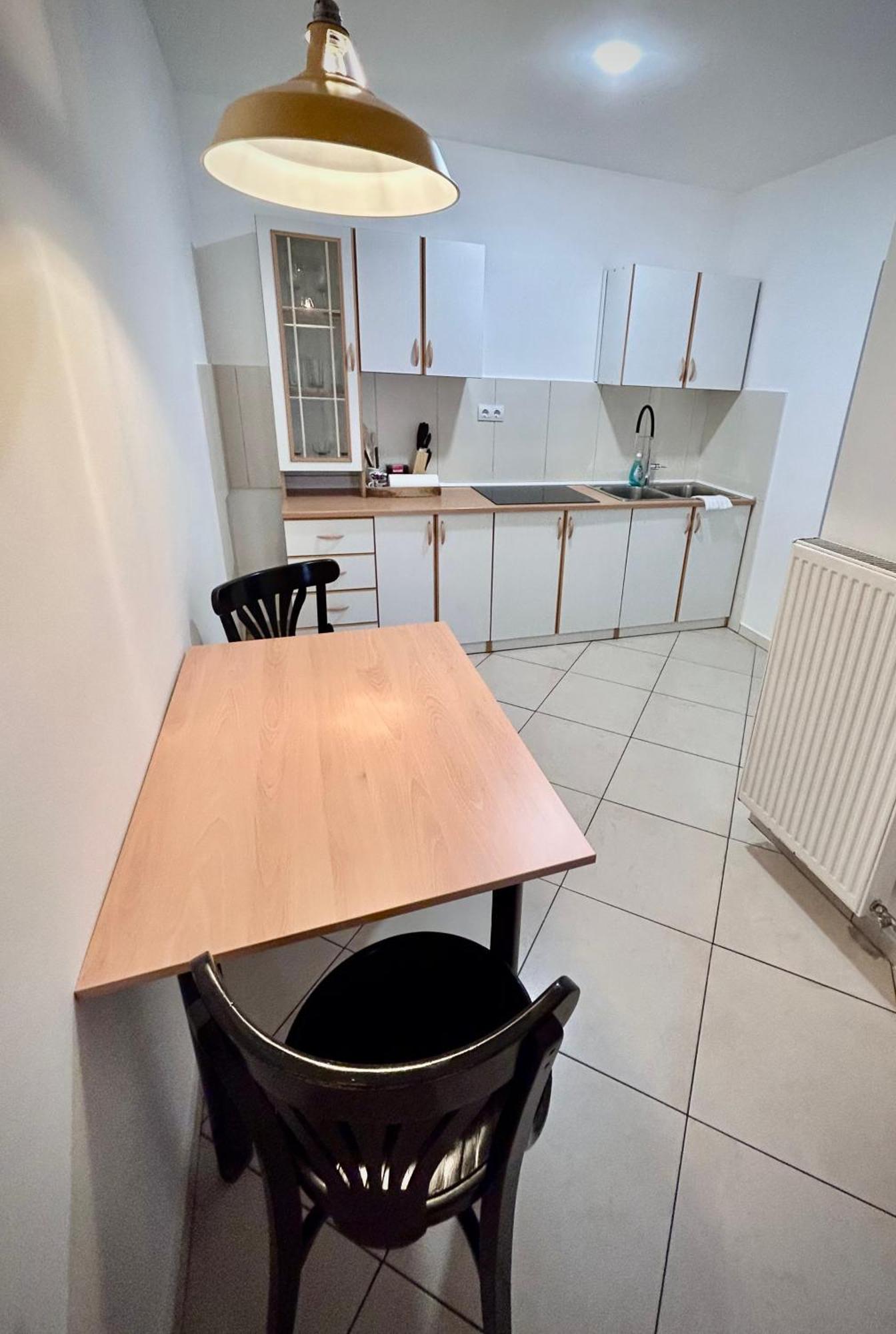 Oh Apartments & Rooms Любляна Екстериор снимка
