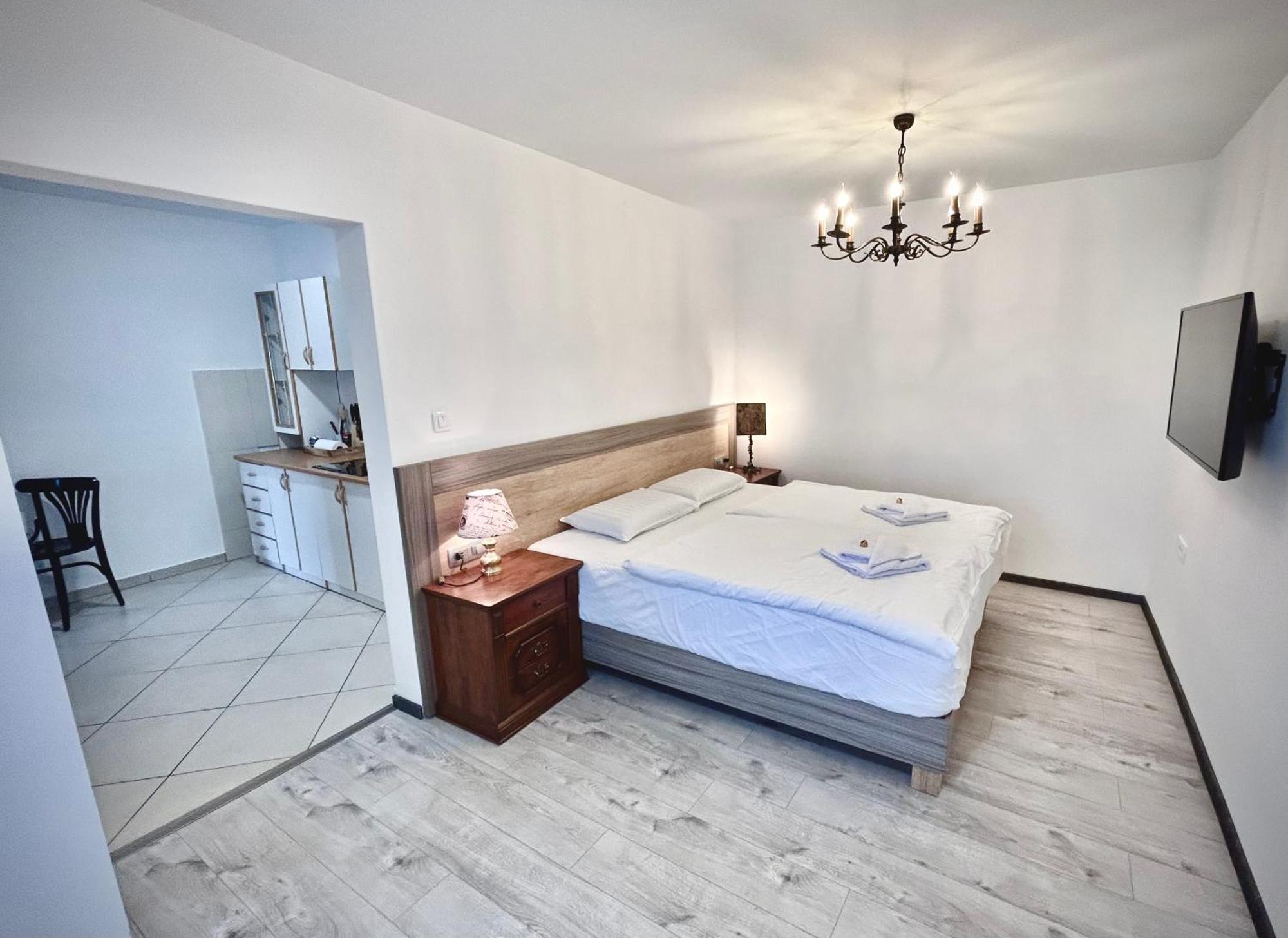 Oh Apartments & Rooms Любляна Екстериор снимка