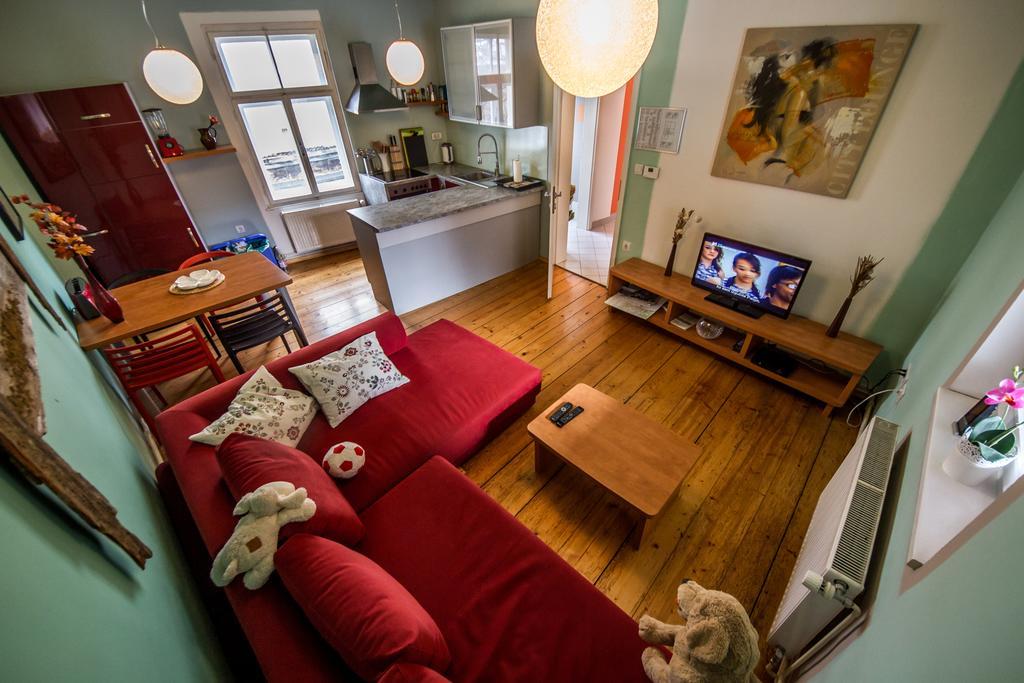 Oh Apartments & Rooms Любляна Стая снимка